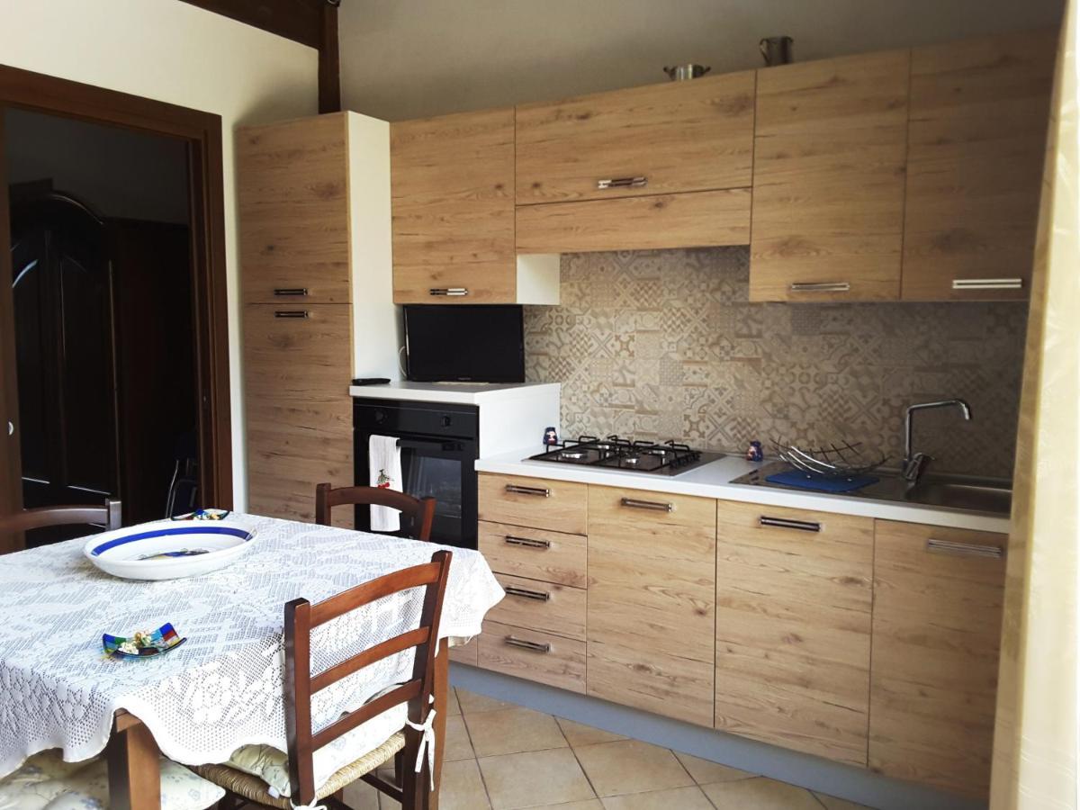 הוילה קוסטונאצ'י Il Rustico Di Pino מראה חיצוני תמונה
